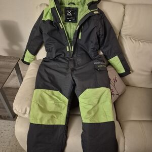 Arctix Black and Lime Green Kids Jacket Label Detail